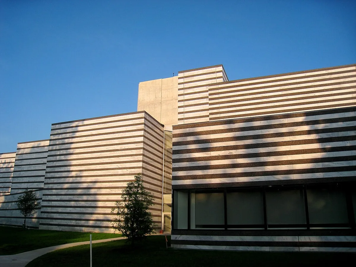 Cleveland Museum of Art new wing exterior